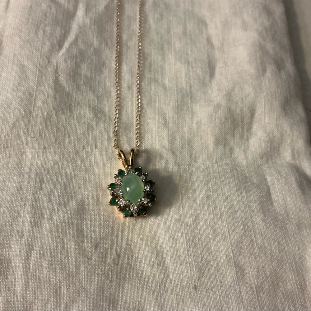 *SOLD* Vintage 14kt yellow gold green star sapphire w/diamonds/emeralds  (134-2)